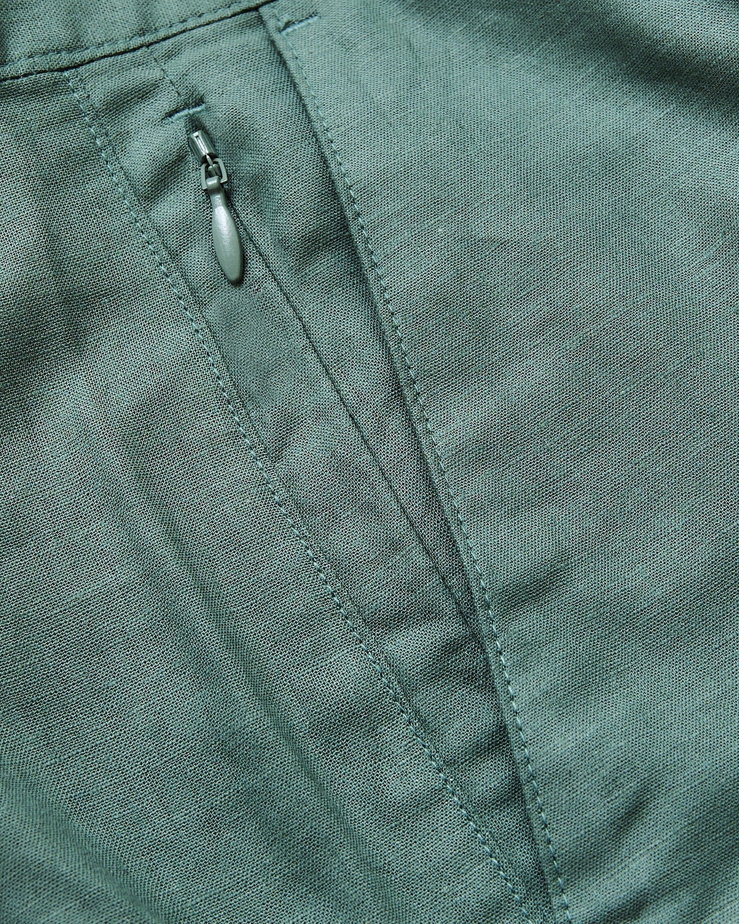 7" Moss Linen Shorts