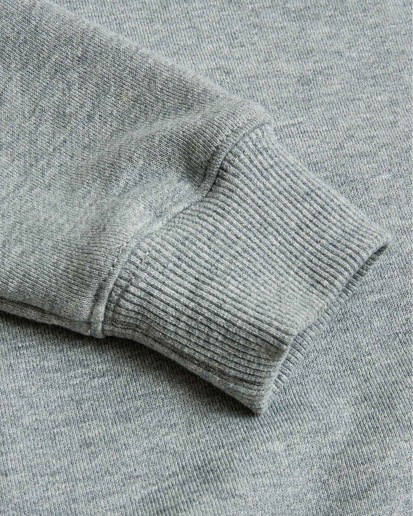 Boys' Medium Heather Gray Fleece Crew Neck